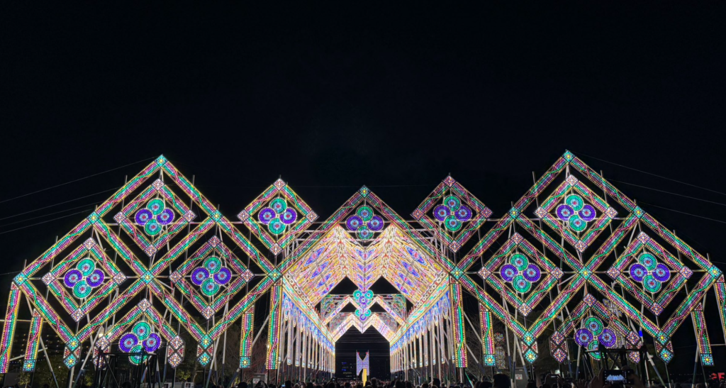 【画像】神戸ルミナリエ2024のインスタ映えすると話題に!動画も(東遊園地・旧居留地・メリケンパーク) の記事の画像16