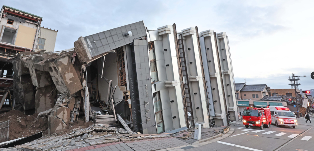 【画像】能登半島地震で倒壊したビルはどこ？(石川県立輪島市河合町の五島屋)倒れた理由はなぜ？の記事の画像5